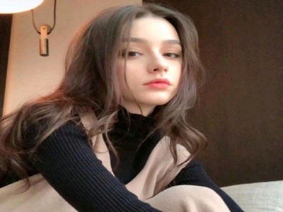 女留学生被黑人玩到翻白眼,留学生互动翻白眼，文化差异引深思-1